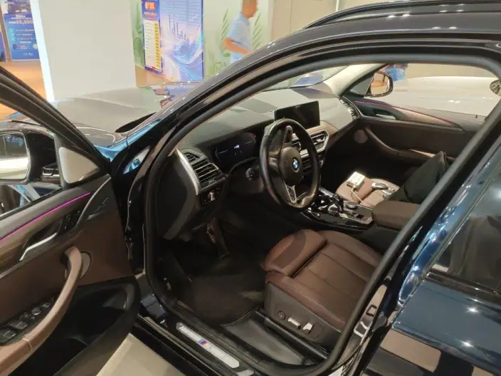 BMW X3 2022 Model xDrive30i Leading Model M Night Set – фото 7