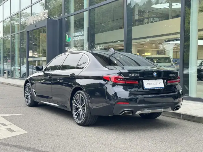 BMW 5 Series 2023 Model 530Li Leading Model M Sports Set – фото 4