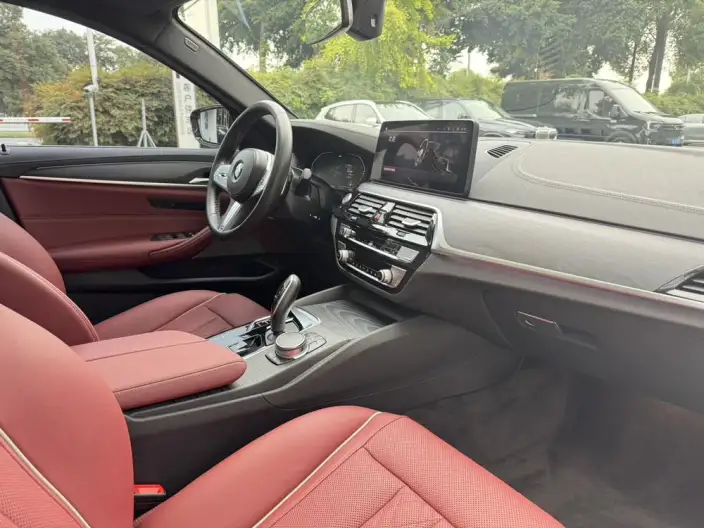 BMW 5 Series 2023 Model 530Li Leading Model M Sports Set – фото 10