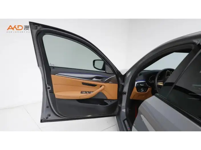 BMW 5 Series Imported 2022 Model Facelift 530i M Sports Set – фото 9