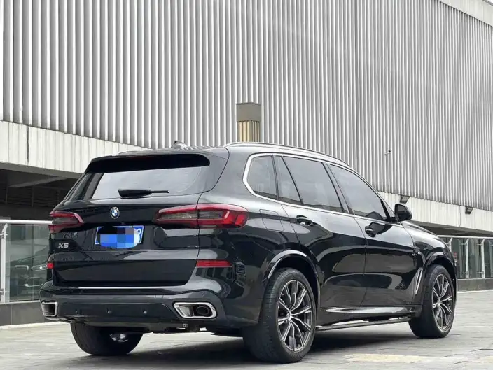 BMW X5 2022 Model xDrive 30Li Exclusive Model M Sports Set – фото 2