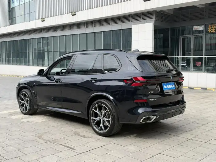 BMW X5 2025 Model xDrive30Li Exclusive Model M Sports Night Set – фото 4