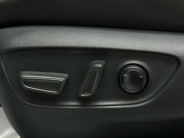Toyota Highlander 2023 Model Hybrid 2.5L 4WD Premium Edition 7 seat – фото 10