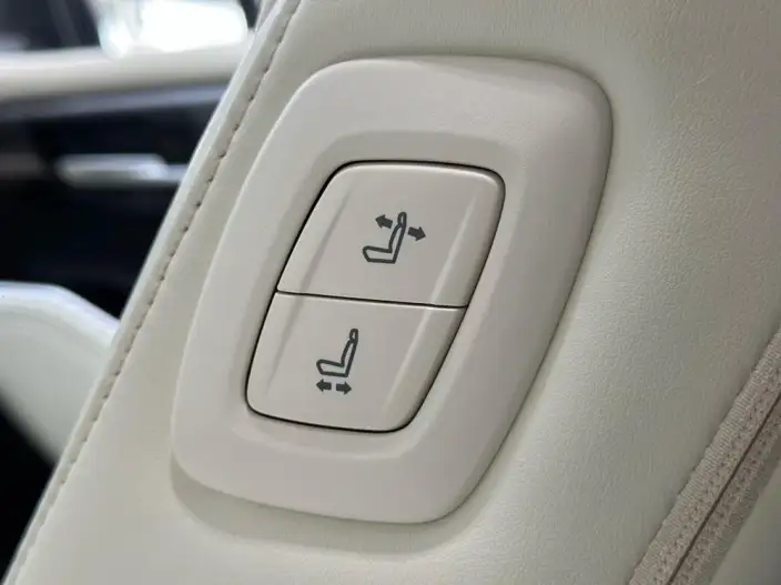 Toyota Highlander 2024 Model Hybrid 2.5L 4WD Premium Edition 7 seat – фото 8