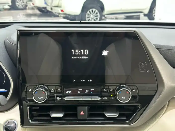 Toyota Highlander 2024 Model Hybrid 2.5L 4WD Premium Edition 7 seat – фото 9
