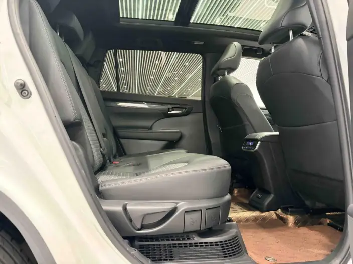 Crown Kluger 2022 Model 2.5L HEV 4WD Premium Edition – фото 9