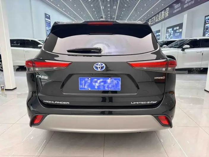 Toyota Highlander 2022 Model Hybrid 2.5L 4WD Premium Edition 7 seat – фото 5