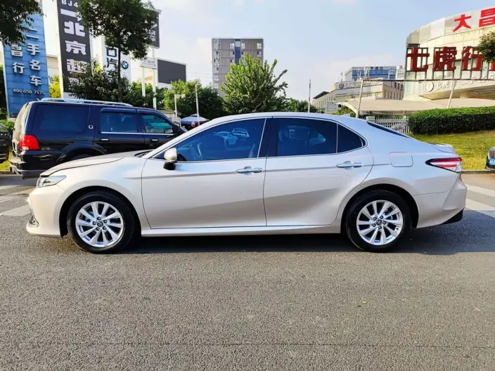 Toyota Camry 2021 Model 2.0G Deluxe Edition – фото 3