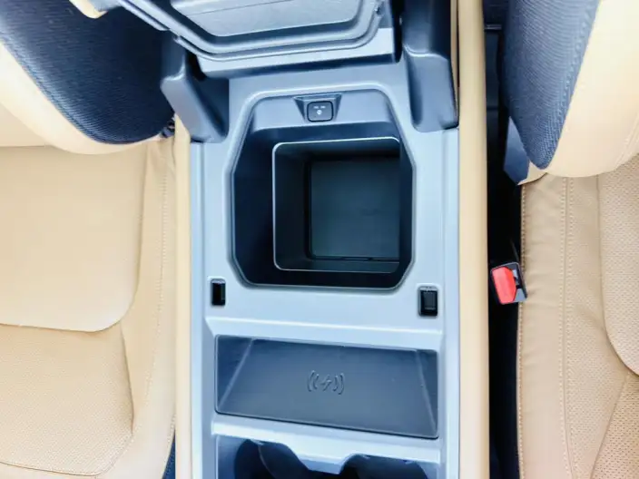 Land Rover Defender 2025 Model 90 3.0T P400 X-Dynamic HSE – фото 8