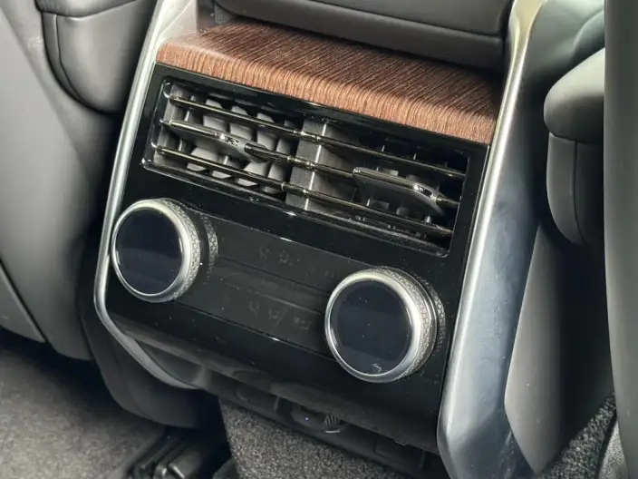 Range Rover 2023 Model 3.0 L6 360PS Shengshi Edition – фото 8