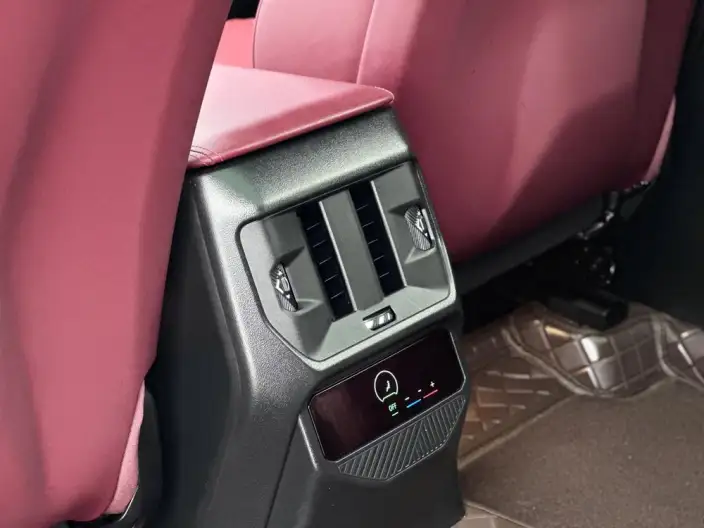 BMW X3 2025 Model xDrive30L Leading Model M Sports Night Set – фото 9