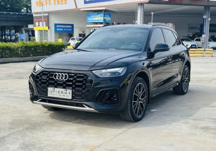 Audi Q5L 2026 Model quattro 45th Anniversary Collector Edition Edition 40TFSI Luxury Dynamic Model – фото 1