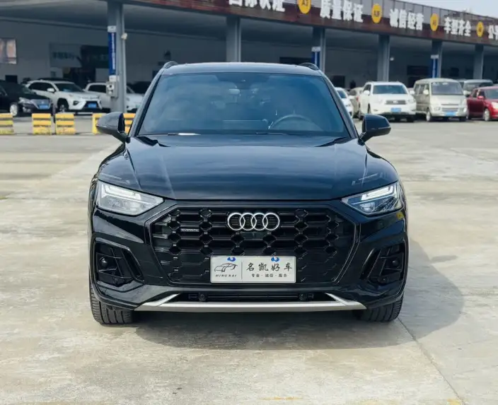 Audi Q5L 2026 Model quattro 45th Anniversary Collector Edition Edition 40TFSI Luxury Dynamic Model – фото 2