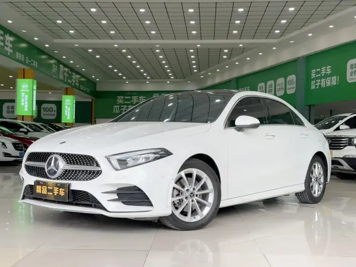 Mercedes-Benz A-class 2022 Model Facelift A 200 L Sports sedan Fashion Edition – фото 1