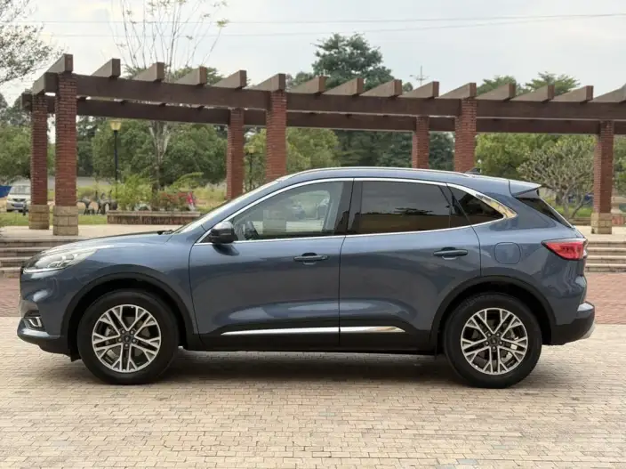 Ford Escape 2020 Model EcoBoost 245 2WD Shine Xiang Model – фото 4