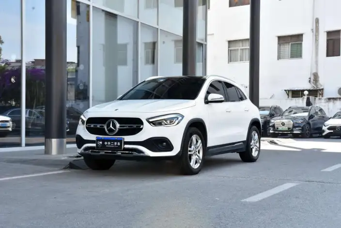 Mercedes-Benz GLA 2022 Model GLA 200 – фото 1