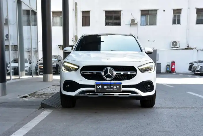 Mercedes-Benz GLA 2022 Model GLA 200 – фото 2