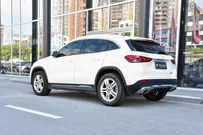 Mercedes-Benz GLA 2022 Model GLA 200 – фото 4