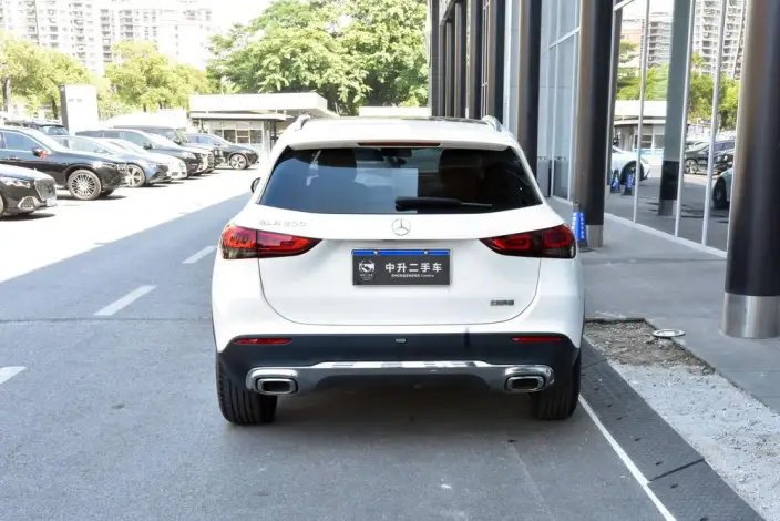 Mercedes-Benz GLA 2022 Model GLA 200 – фото 5