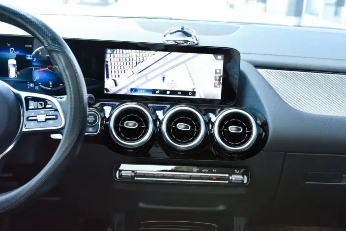 Mercedes-Benz GLA 2022 Model GLA 200 – фото 7