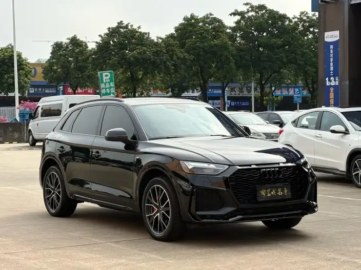 Audi Q5L 2023 Model 40T Luxury Dynamic Model – фото 3
