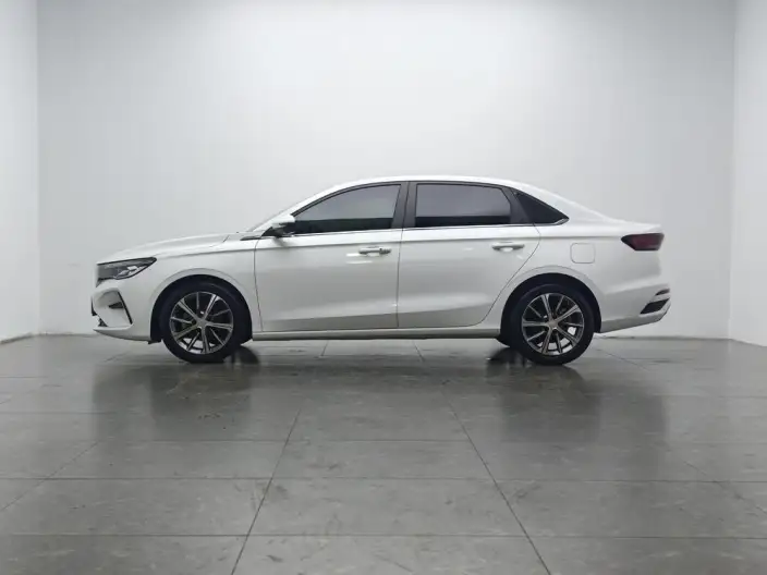 Geely Emgrand 2023 Model No. 4 Gen Champion Edition 1.5L CVT Noble Model – фото 4