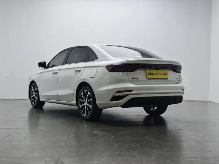 Geely Emgrand 2023 Model No. 4 Gen Champion Edition 1.5L CVT Noble Model – фото 5