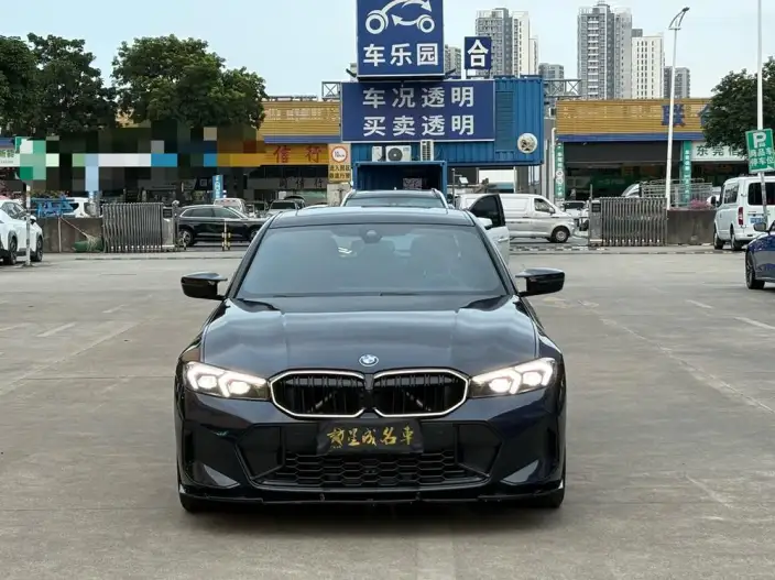BMW 3 Series 2023 Model 325i M Sports Night Set – фото 2