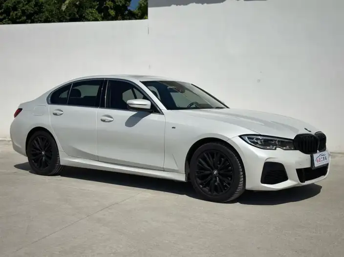 BMW 3 Series 2022 Model 325i M Sports Set – фото 3