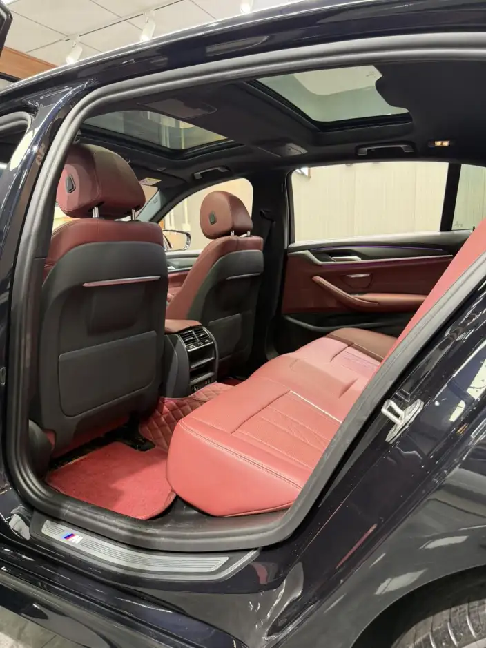BMW 5 Series 2022 Model 530Li Leading Model M Sports Set – фото 8