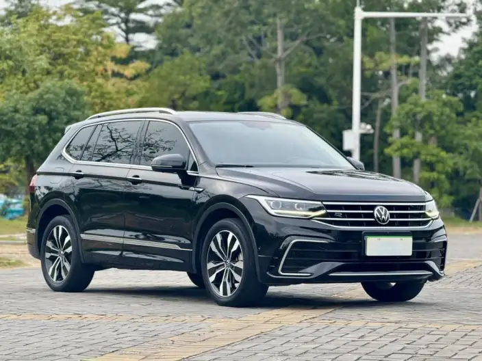 Volkswagen Tiguan L 2022 Model 330TSI Automatic 2WD R-Line Enjoy the version more – фото 3
