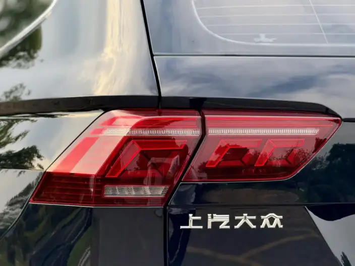 Volkswagen Tiguan L 2022 Model 330TSI Automatic 2WD R-Line Enjoy the version more – фото 9