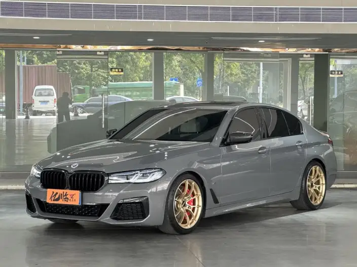 BMW 5 Series Imported 2022 Model 540i Fashion edition M Sports Set – фото 1