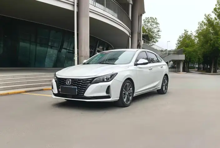 Changan Ruicheng CC 2022 Model Blue Whale Edition 1.5T DCT Luxury Model – фото 1