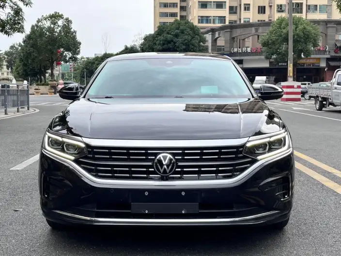 Volkswagen Passat 2022 Model 380TSI Ultimate Edition – фото 2