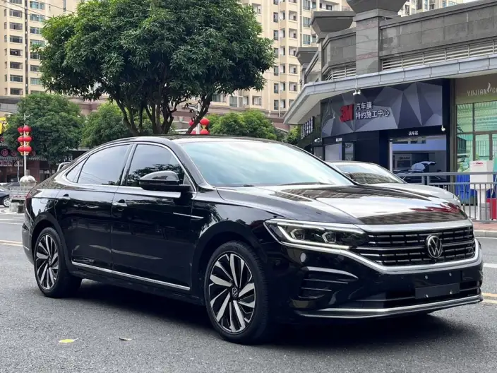 Volkswagen Passat 2022 Model 380TSI Ultimate Edition – фото 3