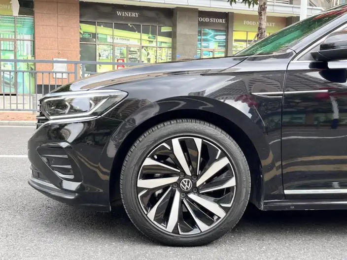 Volkswagen Passat 2022 Model 380TSI Ultimate Edition – фото 4