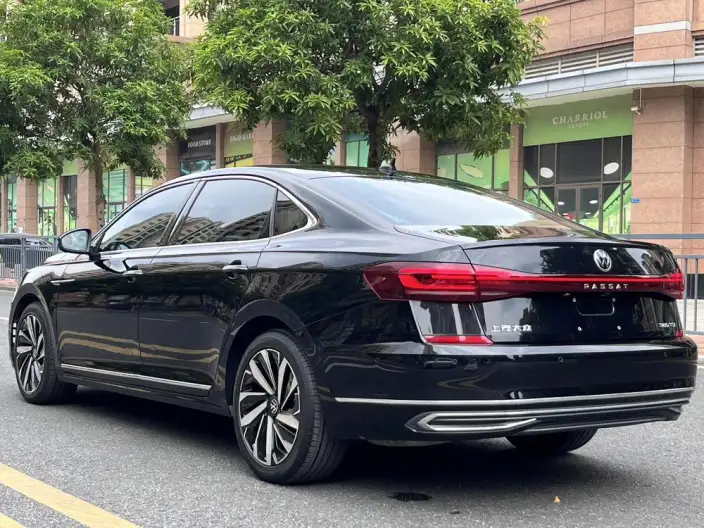 Volkswagen Passat 2022 Model 380TSI Ultimate Edition – фото 5