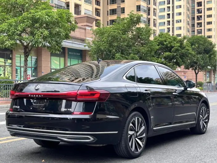 Volkswagen Passat 2022 Model 380TSI Ultimate Edition – фото 7