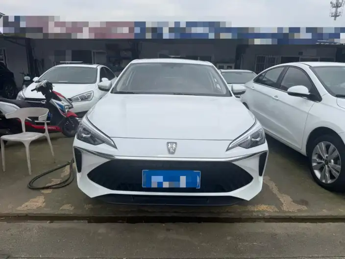 Roewe i5 2024 Model 1.5L CVT Zunrong Edition