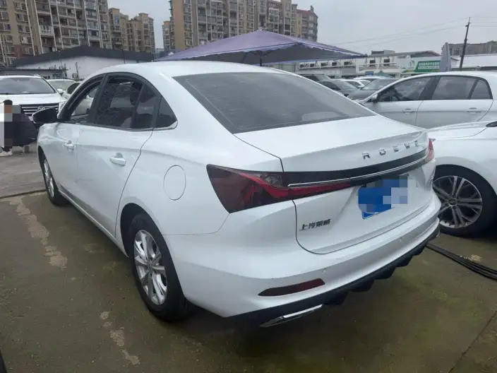 Roewe i5 2024 Model 1.5L CVT Zunrong Edition