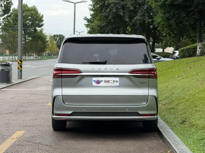 Roewe iMAX8 2022 Model 400TGI Zunrong Edition – фото 5