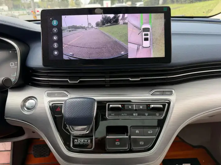 Roewe iMAX8 2022 Model 400TGI Zunrong Edition – фото 8