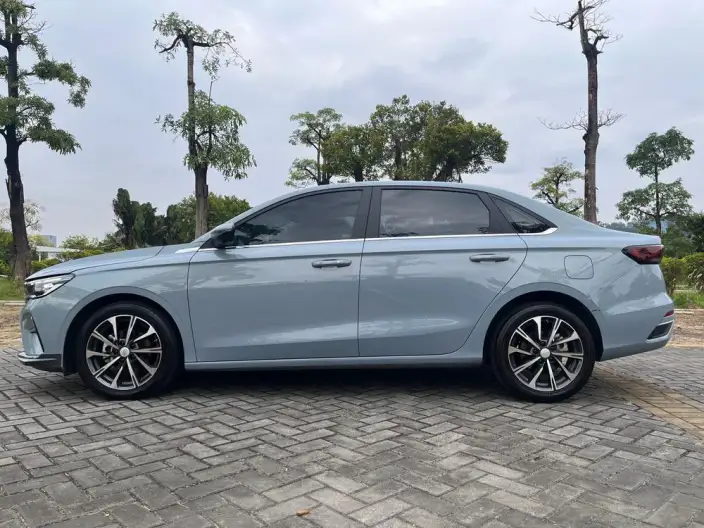 Geely Emgrand 2025 Model No. 4 Gen 1.5L CVT Flagship Model – фото 4