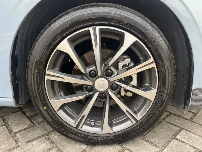 Geely Emgrand 2025 Model No. 4 Gen 1.5L CVT Flagship Model – фото 7