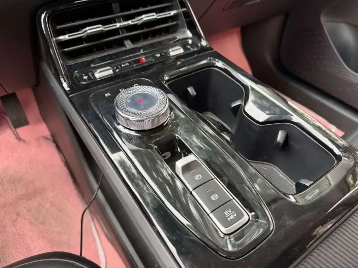 Wuling Xingguang PHEV 2023 Model 70 Standard Edition – фото 10