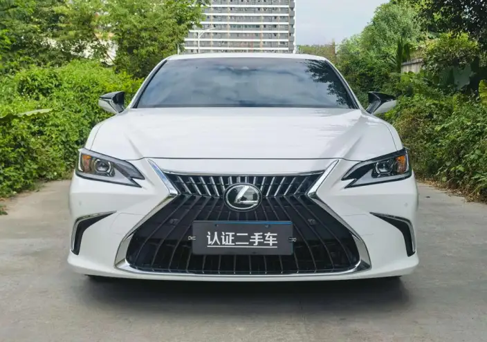 Lexus ES 2022 Model 300h Superior Edition – фото 2