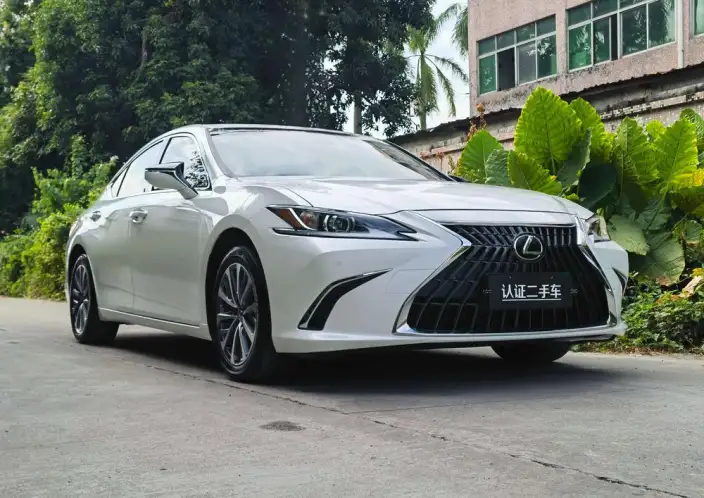 Lexus ES 2022 Model 300h Superior Edition – фото 3