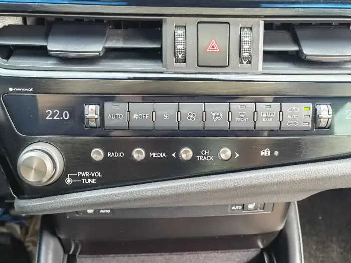 Lexus ES 2022 Model 300h Superior Edition – фото 10