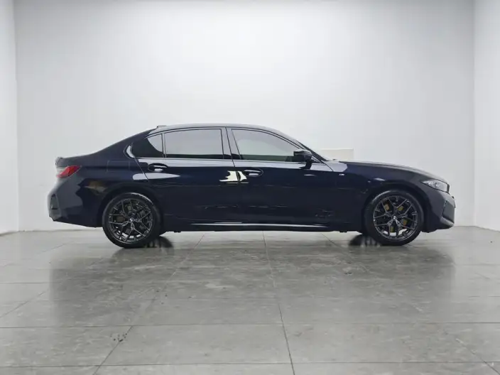 BMW 3 Series 2025 Model 330Li Exclusive Model M Sports Night Set – фото 8